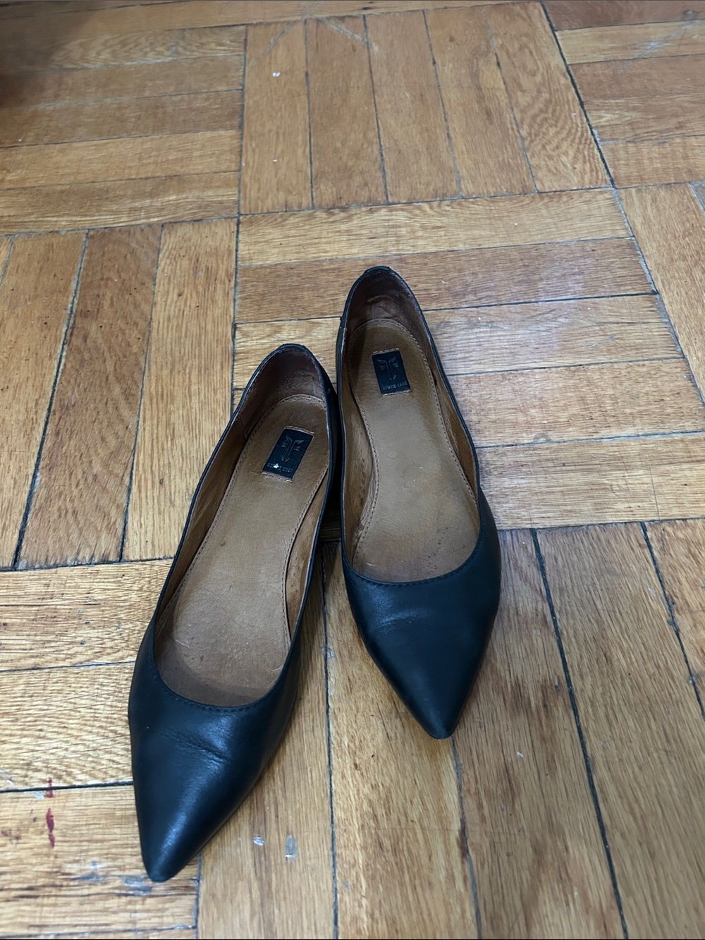 Frye Black Pointed-Toe Leather Flats